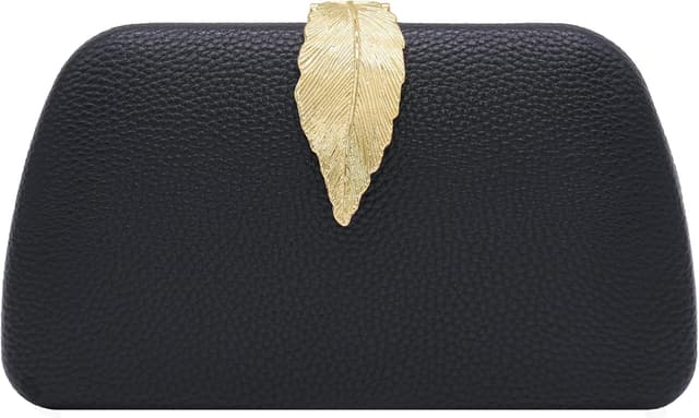 Detalle de Milisente suede clutch bag with metallic clasp closure and gold shoulder chain