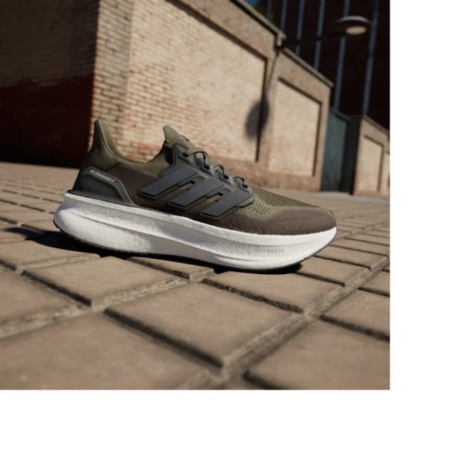 Detalle 2 de adidas Ultraboost 5 en color verde: zapatilla para cada día con enfoque en comodidad