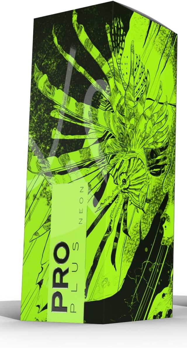 Detalle 2 de Vice Pro Plus Golf Balls (4-Pack) with urethane cover and alignment line