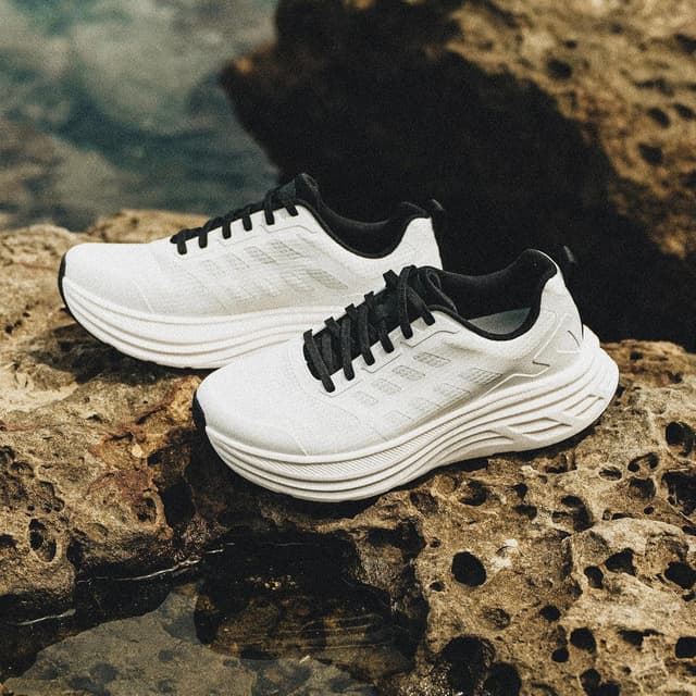 Detalle 2 de NORTIV 8 Women's Hiking Sneakers 2026