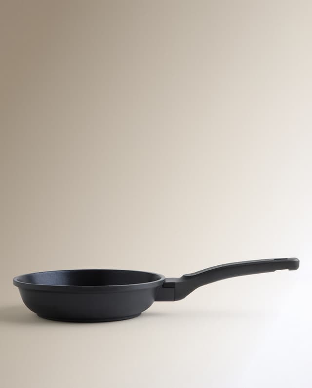 Detalle 2 de El Corte Inglés Excellent Pro set 3 sartenes