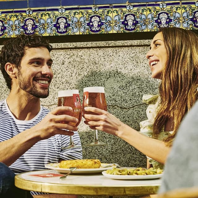 Thumbnail 5 de Madrí Excepcional Lager 🍺 Caja 24x330ml (7.920ml)