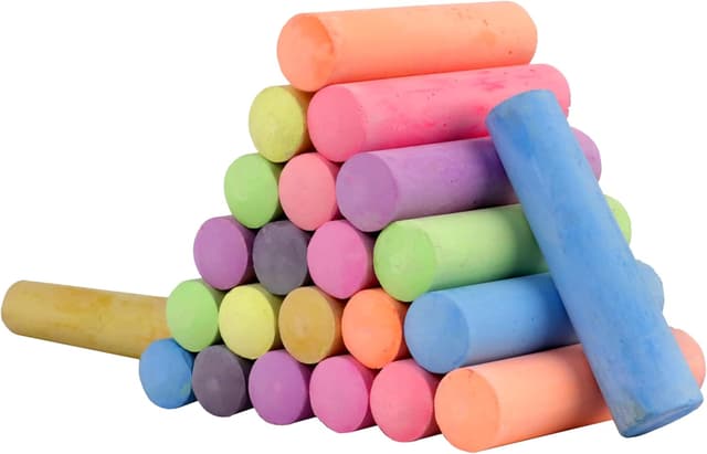 Detalle de Kid Made Modern Non-Toxic Sidewalk Chalk Bucket (24 Count) — Washable Colored Chalk for Kids’ Outdoor Play