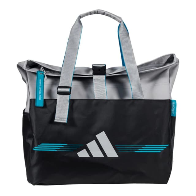 Detalle de adidas Bolsa Weekend 3.4 Martita Ortega