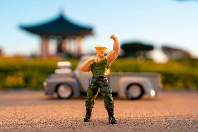 Thumbnail 6 de Jada Toys Street Fighter 1956 Ford Pickup (1:24) – Die-cast Modell mit Öffnungsdetails