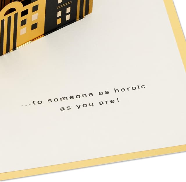 Thumbnail 3 de Hallmark Signature Paper Wonder Batman 🦇 Tarjeta de cumpleaños emergente