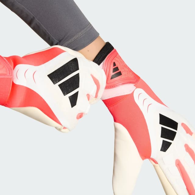 Detalle de Adidas Predator Pro guantes de portero