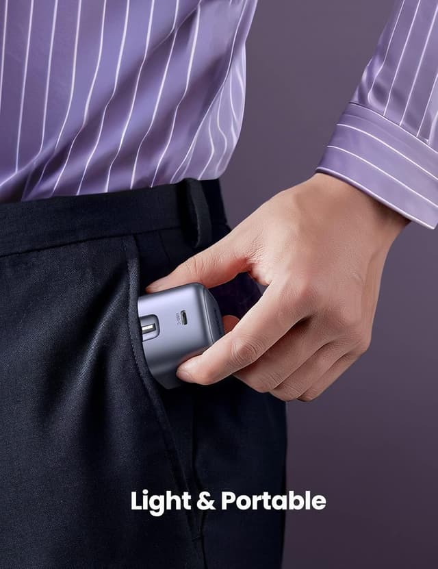 Detalle 2 de UGREEN Nexode 30W USB‑C Charger — Fast PD Plug