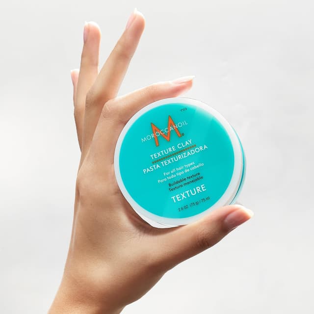 Detalle 1 de Moroccanoil Texture Clay (75 ml) – mouldable styling clay with argan oil and shea butter