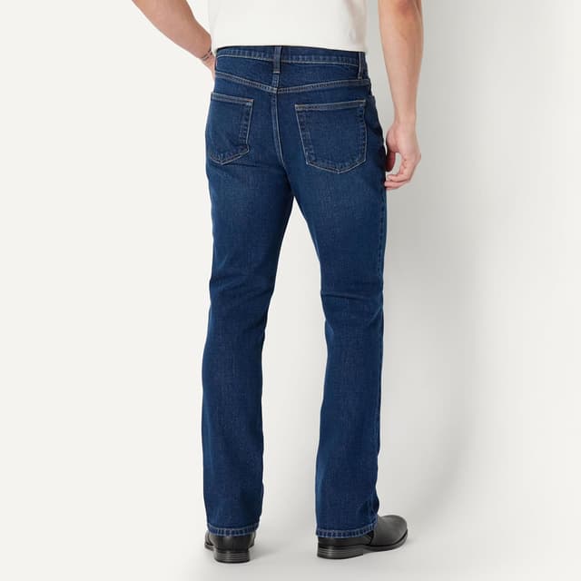 Detalle de Amazon Essentials Men’s Low-Stretch Slim-Fit Bootcut Jean