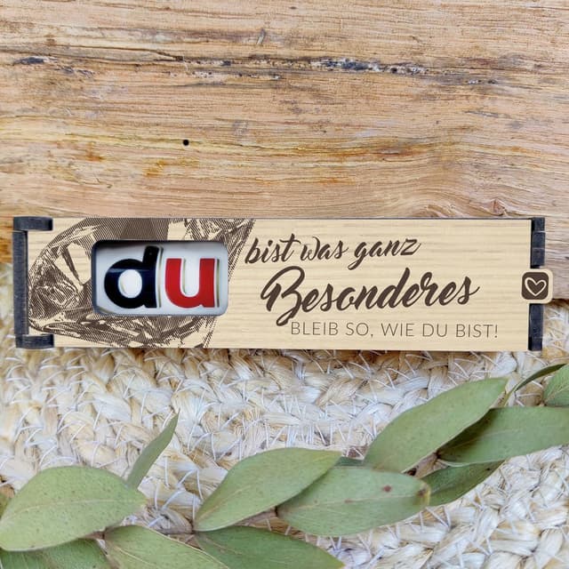 Detalle 2 de Duplo Holz-Geschenkbox mit Spruch 🍫