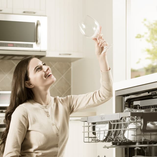 Detalle 2 de LG DF587HVS 14 servicios 60 cm