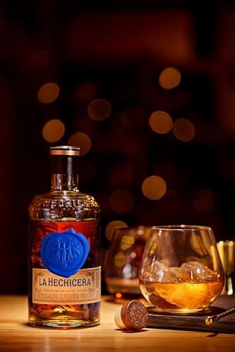 Thumbnail 3 de La Hechicera Reserva Familiar Ron Añejo Colombia 🥃 700 ml