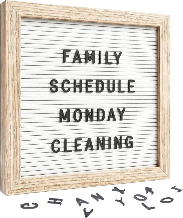 Detalle de Changeable Felt Letter Board 25x25cm (White Felt) with 336 Letters, Symbols & Emojis