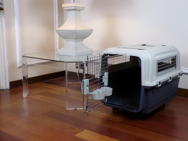 Detalle de Lanco große, tragbare und atmungsaktive Hundetrage aus Kunststoff (67 x 52 x 53 cm) für Hunde & Katzen