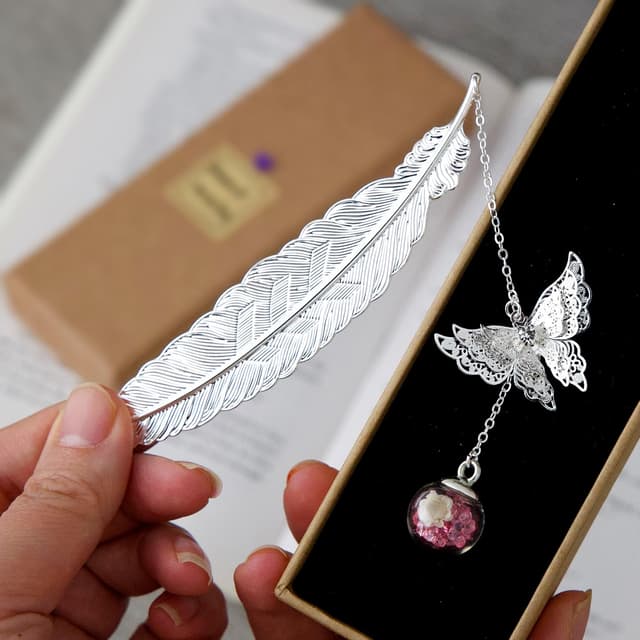 Thumbnail 6 de Toirxarn Copper Metal Feather Bookmark with Butterfly Charm — Gift Boxed Reading Aid for Book Lovers