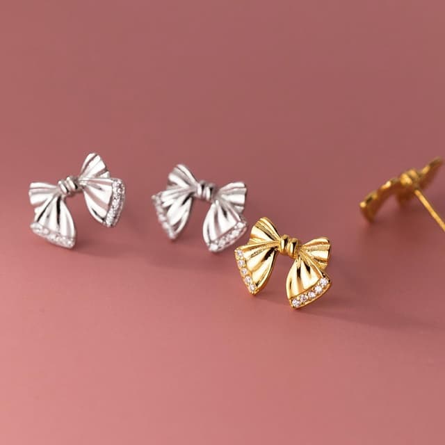Detalle 1 de SLUYNZ Solid 925 Sterling Silber CZ Schleifen-Ohrstecker (Bowknot) für Damen