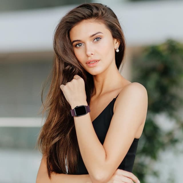 Detalle de Qimela Sport Loop Magnetic Braided Apple Watch Band (38mm–49mm)