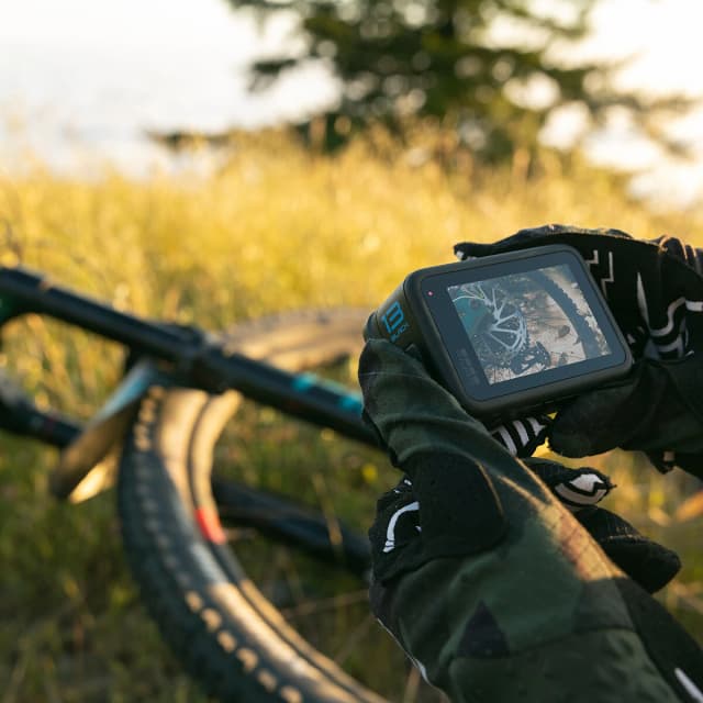 Thumbnail 4 de GoPro HERO13 Black 5.3K de acción