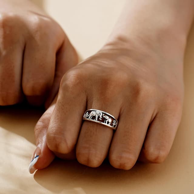 Detalle 2 de CHIC & ARTSY Nachteulen-Ring aus 925er Sterlingsilber – verstellbarer offener Eulen-Daumenring für Damen