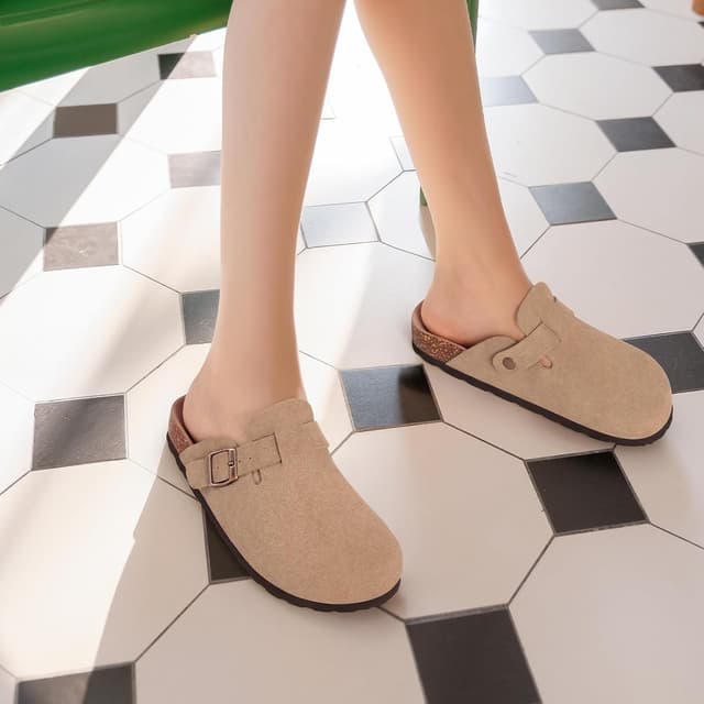 Detalle 2 de KIDMI Unisex Vegan Suede Clogs Mule Clogs with Cork Footbed and Arch Support