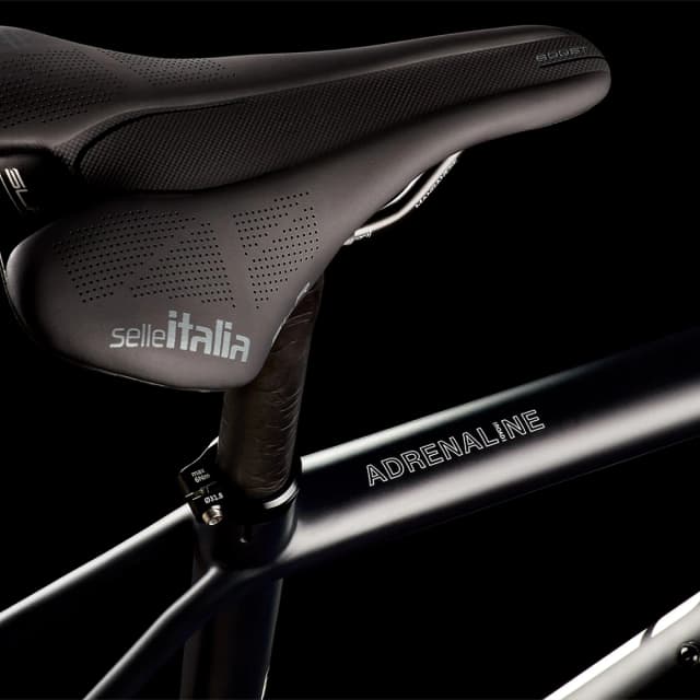 Detalle de MMR Adrenaline 00