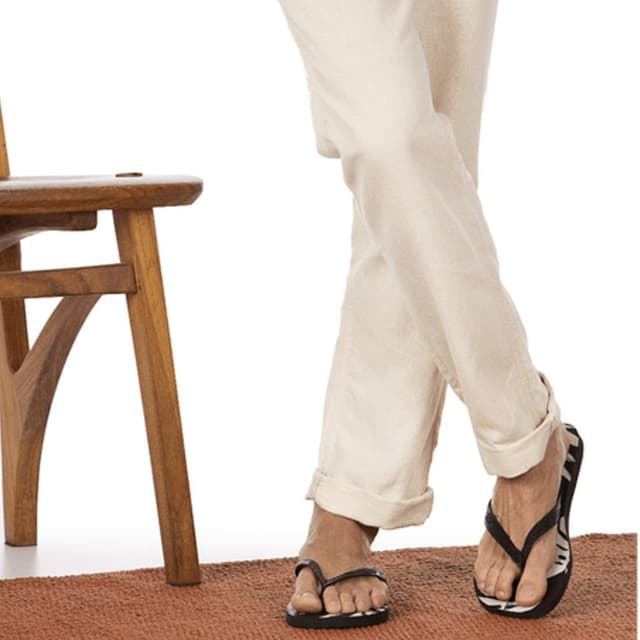 Detalle 2 de Havaianas Aloha homme : tongs confortables, semelle antidérapante et résistante à l’eau