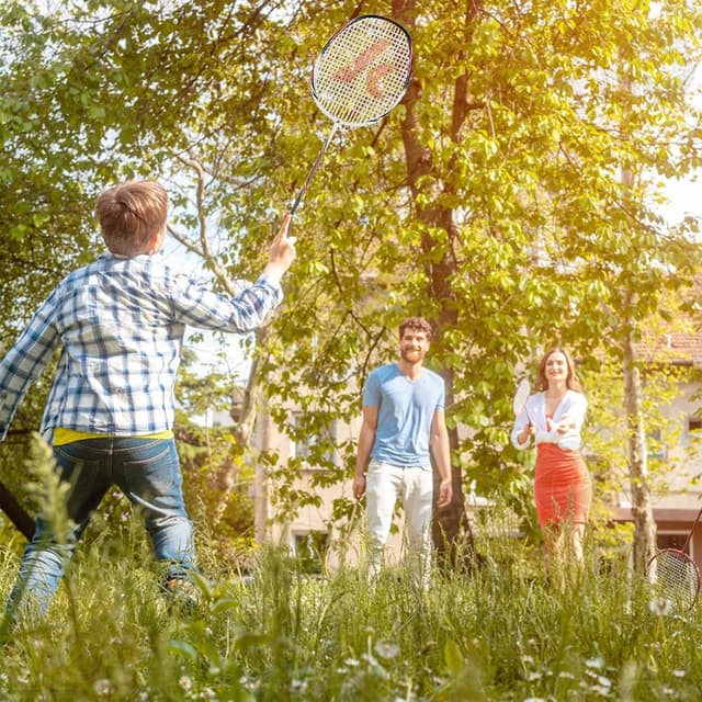 Detalle 2 de A1 TAAN Kawasaki Badmintonschläger-Set Graphit (2 Schläger) inkl. 3 Federbälle, Griffbänder & Schlägertasche