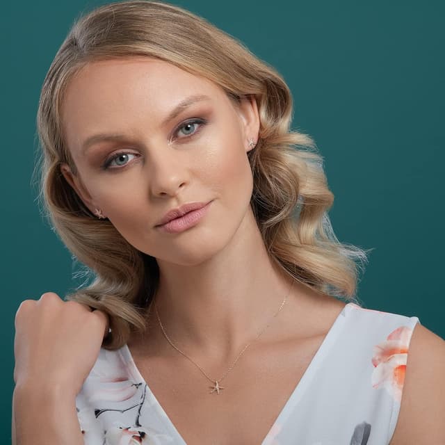 Detalle de Namana collana con ciondolo a stella marina placcato oro o argento