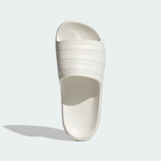 Detalle 2 de Adidas Chancla Adilette Ayoon blanca