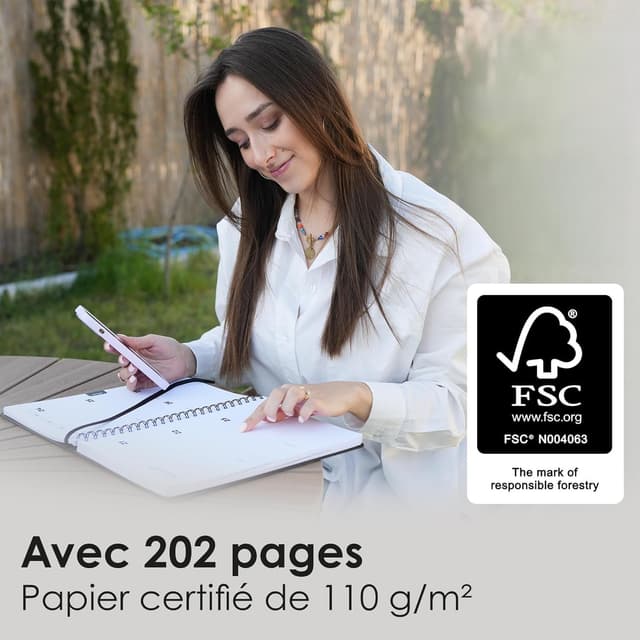 Detalle 2 de Schülerkalender 2026 A4 Wochenansicht – Wochenplaner mit Notizbereich (Juli 2025 bis Dezember 2026)