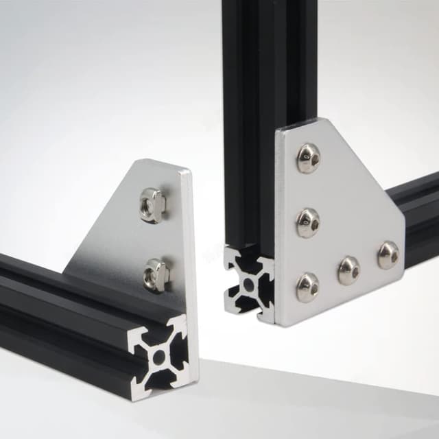 Detalle de Yeebyee 2020 Eckhalterungsplatte L (90° Außenverbindung) für 20x20-mm Aluminiumprofil, 5-Loch, mit M5 Schrauben & T-Nuten – Silber