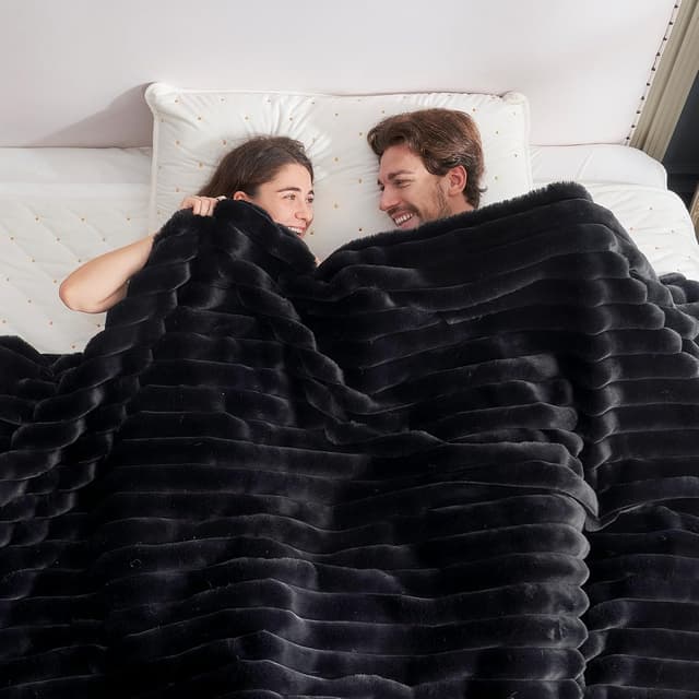 Thumbnail 5 de Cozy Bliss Faux Fur Throw Blanket 60ร80 in ๐