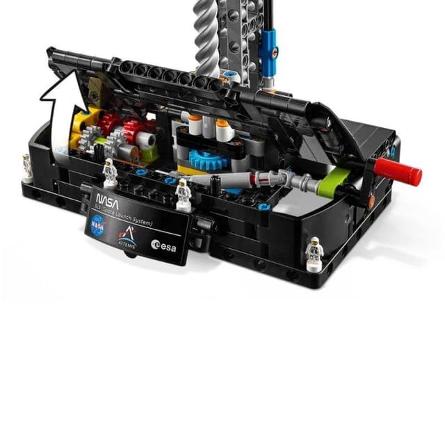 Detalle 2 de LEGO Technic Cohete Sistema de Lanzamiento Espacial Artemis 42221 (632 piezas)