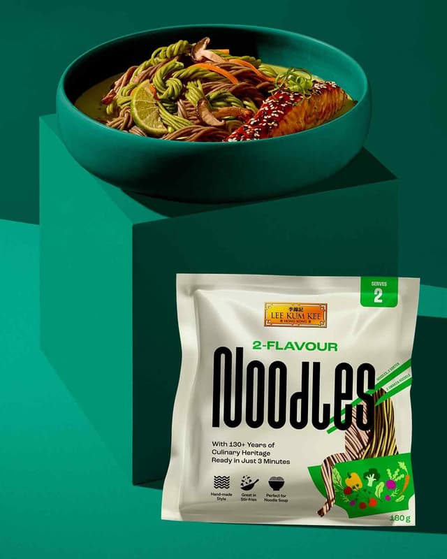 Detalle de LEE KUM KEE Spinat und Soba Nudeln 6Ă180g đ