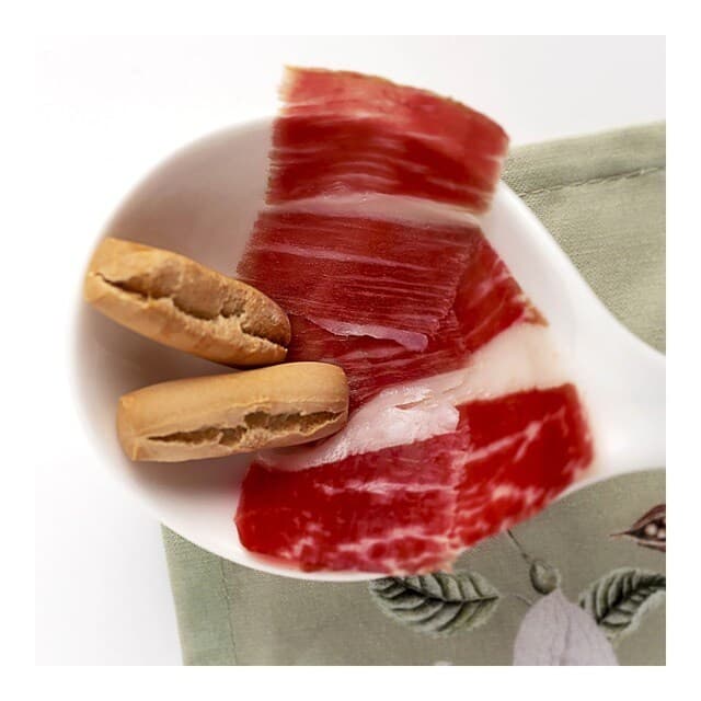 Detalle 1 de Fisan Paleta de bellota 75% raza ibérica Fisan (procedente de crianza en libertad)