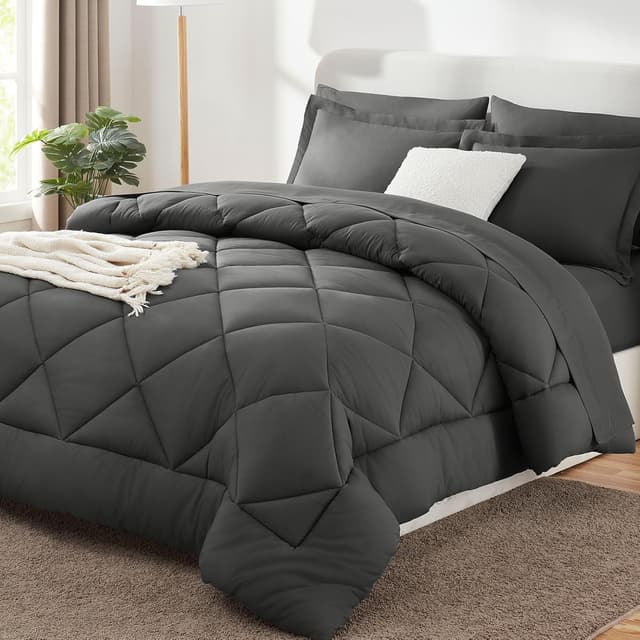 Detalle de CozyLux King Comforter Set 7-Piece