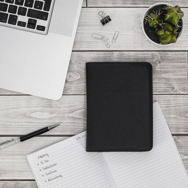 Detalle 1 de Hama eBook-Case Arezzo – Schutz-Hülle mit integriertem Magnet für Kindle WiFi/Paperwhite & Kobo Touch/Glo (klappbar), schwarz