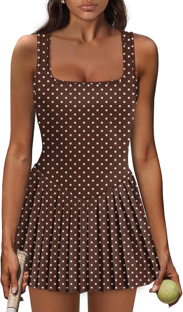 Detalle de Women’s Tennis Athletic Dress with Built-In Shorts, U-Neck and Pockets