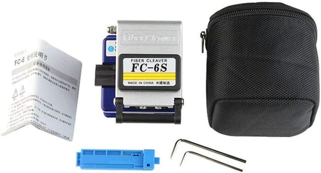 Detalle de Kit fibra ottica FTTH con mannaia FC-6S, misuratore di potenza ottica e pinza spellafili