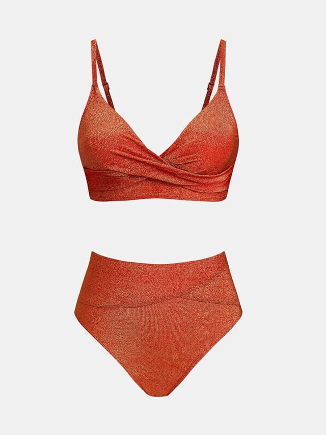 Detalle de CUPSHE women’s twist front high waisted bikini set with V-neck and removable padded cups