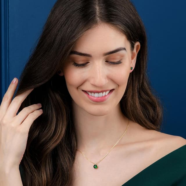 Detalle 2 de namana 925 Sterling Silver Stud Earrings with 6 mm Round Stones (Green or Coloured)