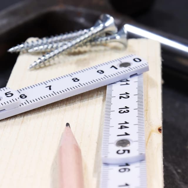 Detalle de COM-FOUR® Lot de 5 mini-règles pliantes 50 cm (métrique) en plastique, format porte-clés