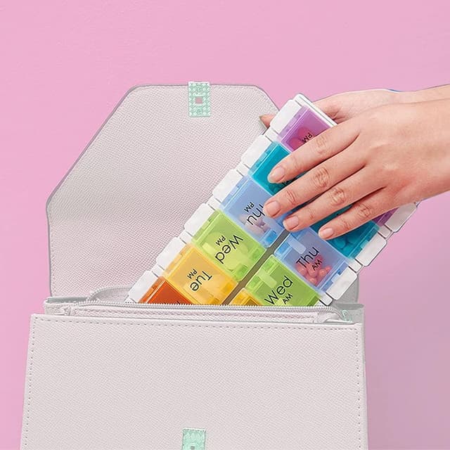 Detalle 2 de Weekly Pill Box Organiser with Push Buttons (7 Day, 2 Times AM/PM)