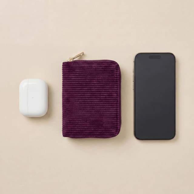 Detalle 2 de Milly Milk MillyMilk® Kord Geldbeutel Fondo (Berry) – Mini-Portemonnaie aus Cord für Karten, Münzen & Scheine