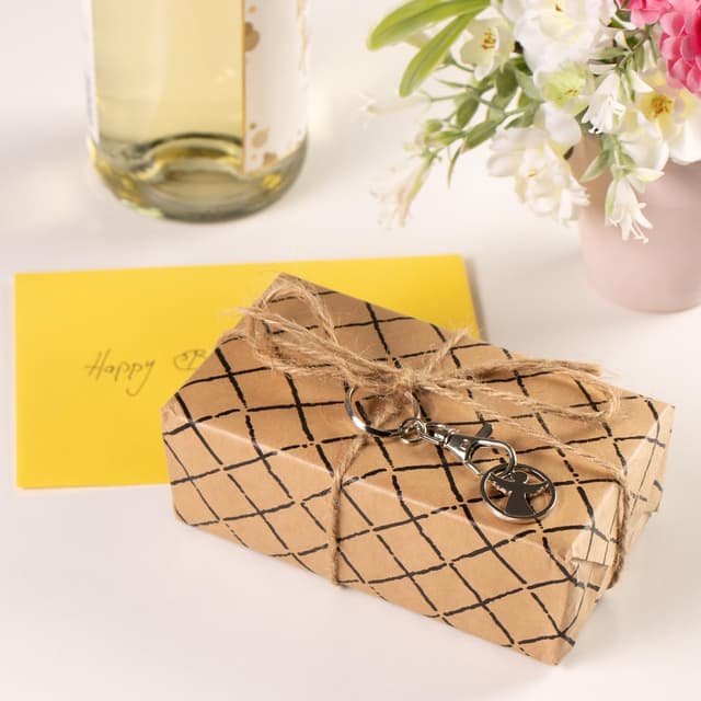 Thumbnail 2 de com-four Porte-clés métal 5 motifs 🔑