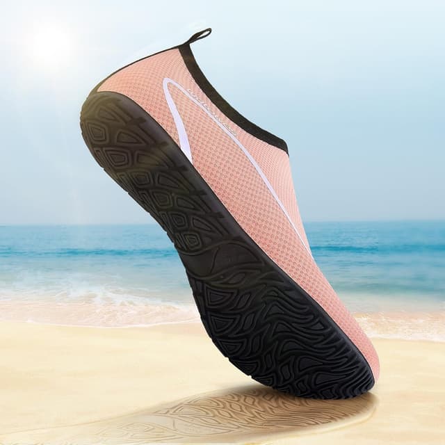Detalle de Swim Water Shoes Aqua Socks Barefoot style water shoes for sea, pool and beach