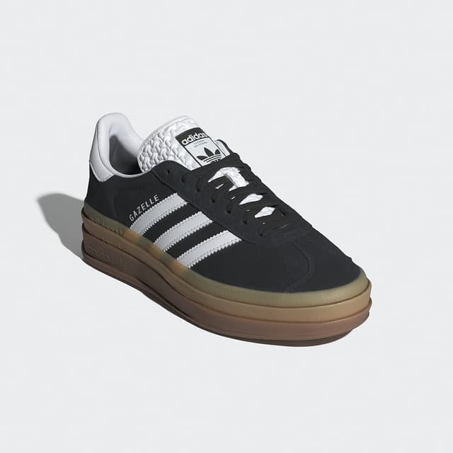 Detalle de adidas Originals Gazelle Bold W: zapatillas casual de mujer con look retro y plataforma