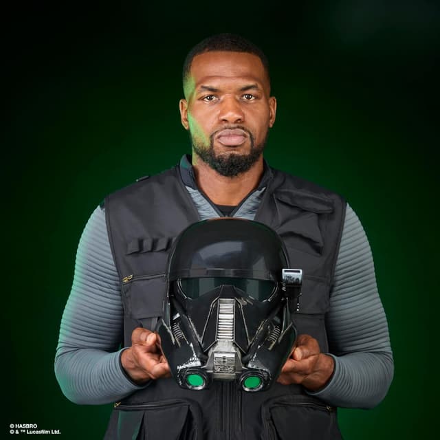 Detalle 2 de Hasbro The Black Series casco elettronico Death Trooper