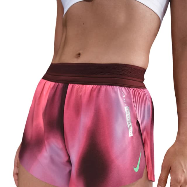 Detalle de Nike Pantalón corto AeroSwift mujer